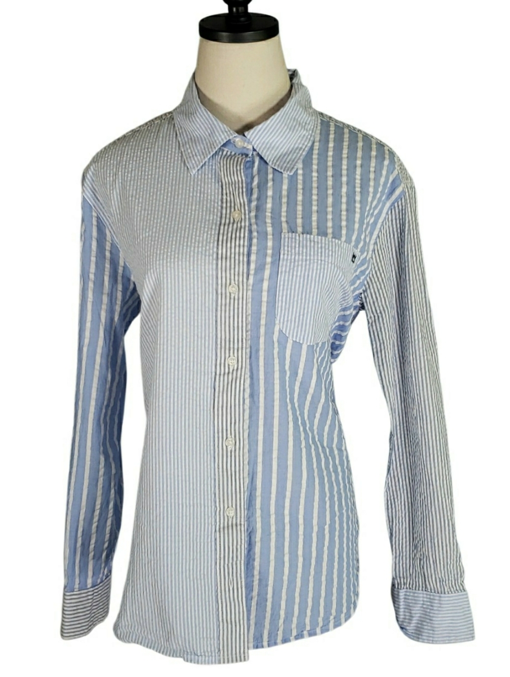 Crown & Ivy Mixed Stripes Blue White M Seersuker Button-Up Shirt Preppy Coastal